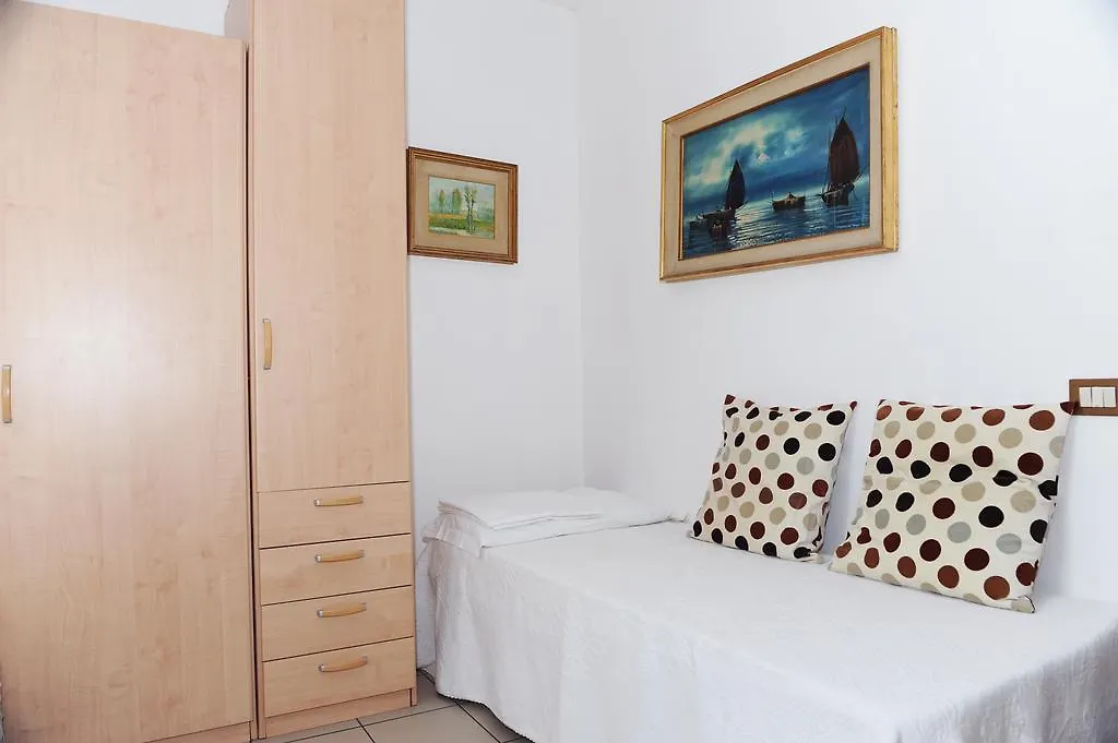 Victoria Hotels Carso Camnago Volta 2*,  Italien