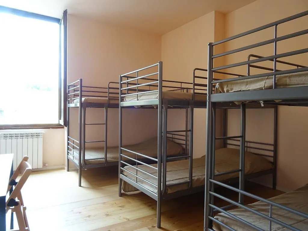 Camnago Volta Victoria Hotels Carso 2*, Camnago Volta