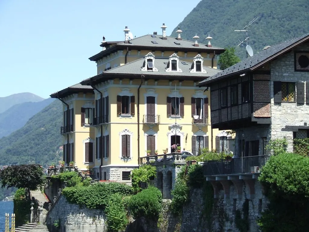 Camnago Volta Victoria Hotels Carso 2*, Camnago Volta