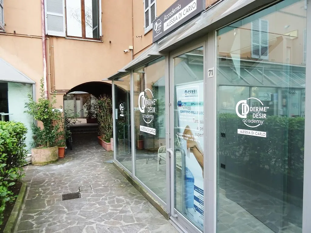 מלון דירות Camnago Volta Victoria Hotels Carso